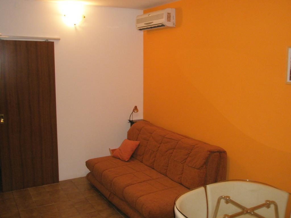 Studio Apartment Jadranko Duga Uvala Krnica Rom bilde